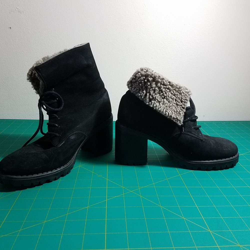 Kenneth Cole Lace-Up Ankle Boots~Black Nubuck/Gray Shearling Fur~Block Heel~37=7
